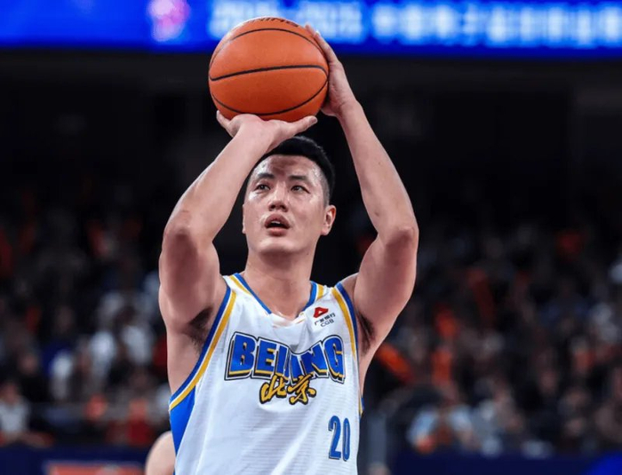 开云在线-输上海发布会！许利民赞翟晓川，回应伤情情况，贝利强调阵容不整|赵睿|曾凡博|陈盈骏|篮板|复出_新浪体育_新浪新闻