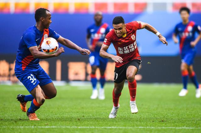 开云APP-【中超】曹赟定进球+造点均无效 9人申花0比0亚泰